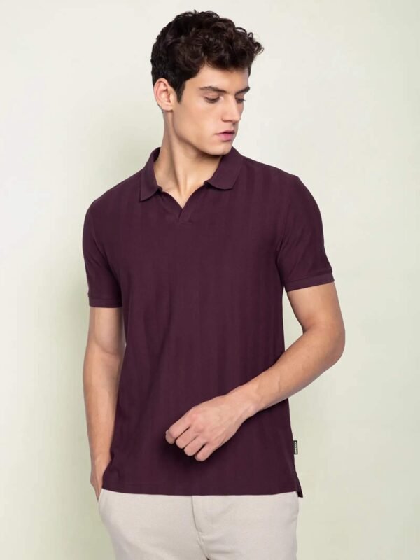 Men Solid Polo Purple T-Shirt